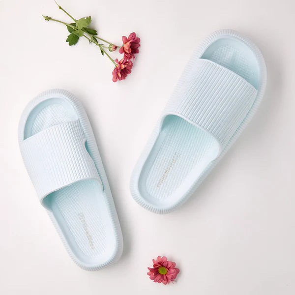 ~ The Pillow Slides ~